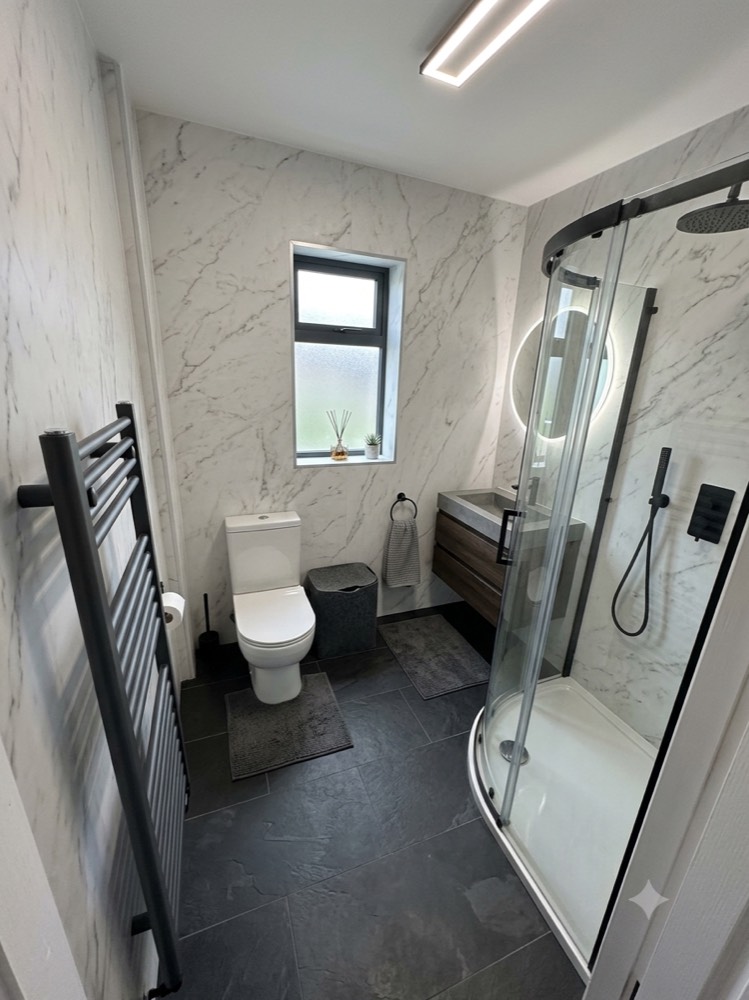 Shower room at The Nenagh Retreat — self-catering house in Nenagh, Co. Tipperary